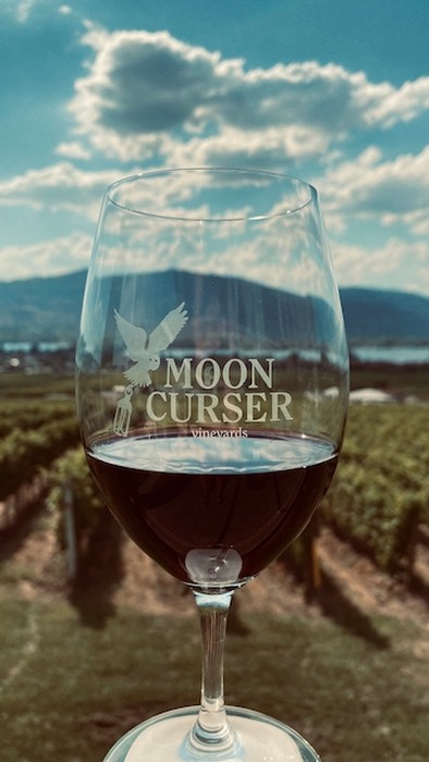 Moon Curser Vineyards - Products - Riedel MCV-Glass Only